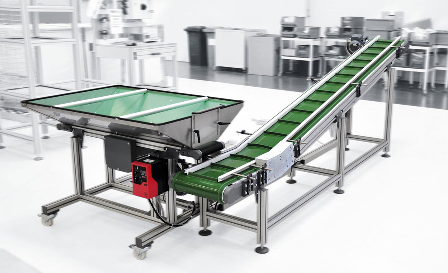 Parts separation with conveyor belt