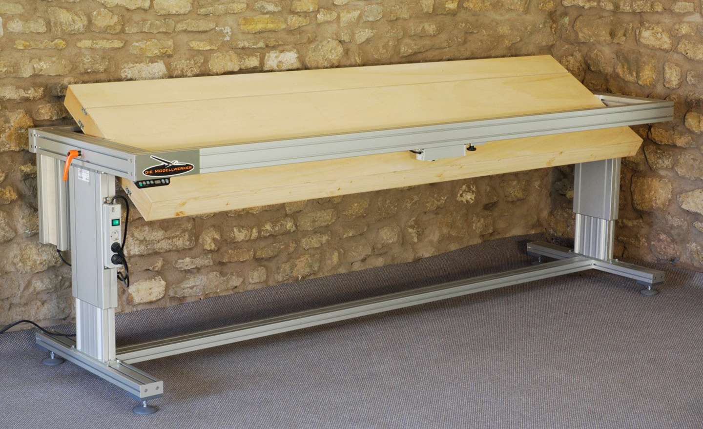 [Translate to English:] Tischplatte 360° Rotation 